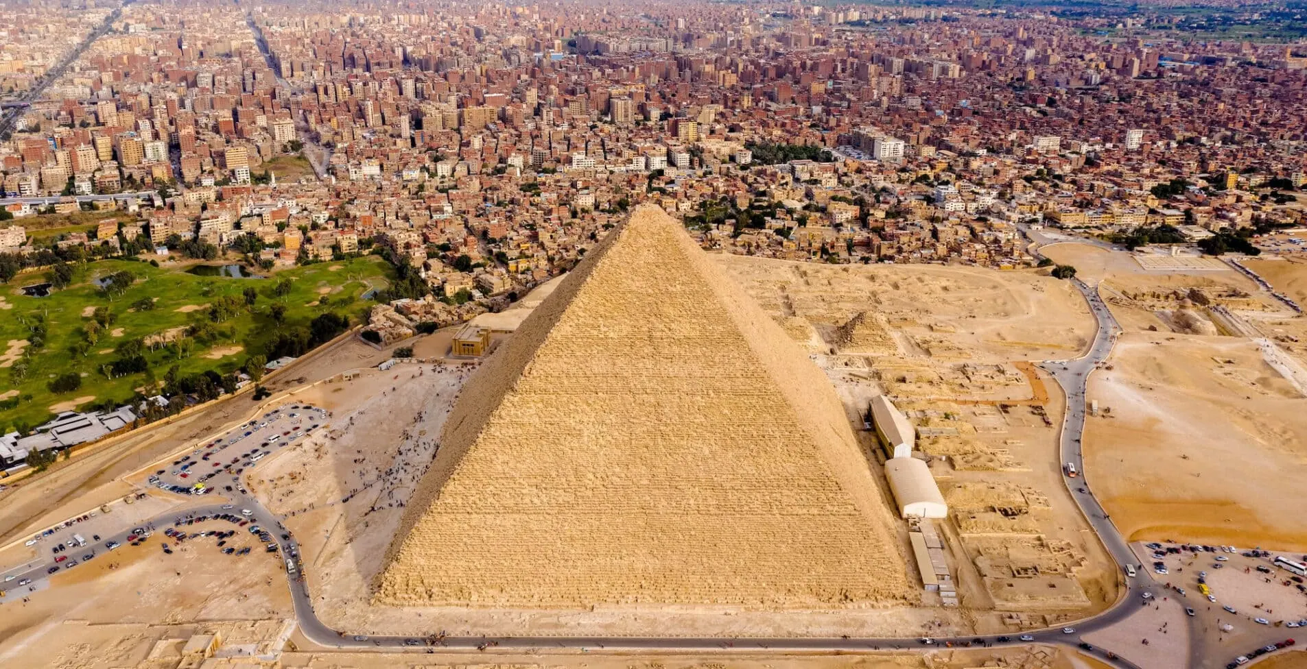 Aerial Landscape view of Pyramid of Khufu Giza pyramids landscape. historical egypt pyramids 1905x976 crop 51 86