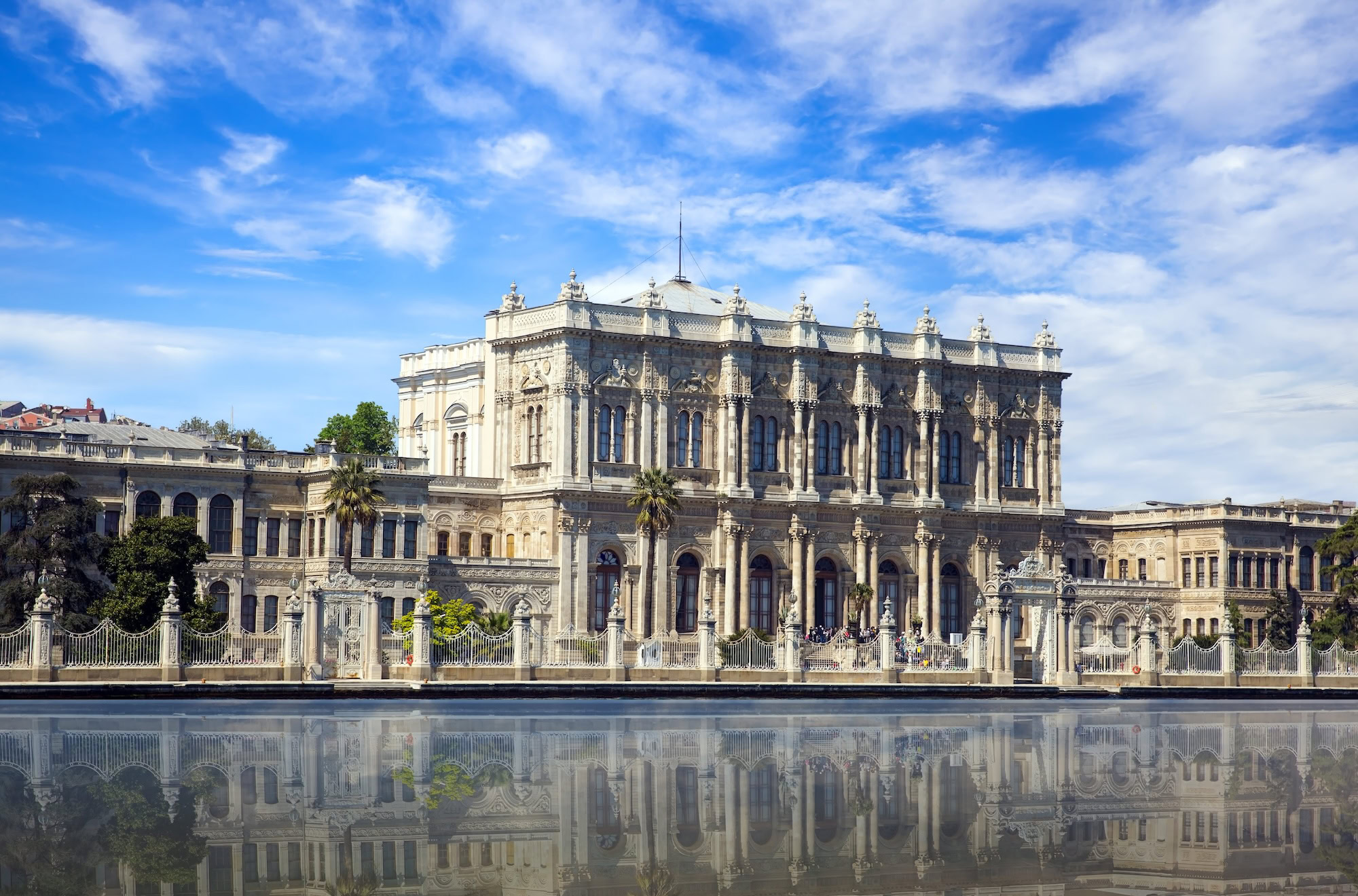 Dolmabace Palace In Istanbul – Nerve Center Of The Ottoman Empire