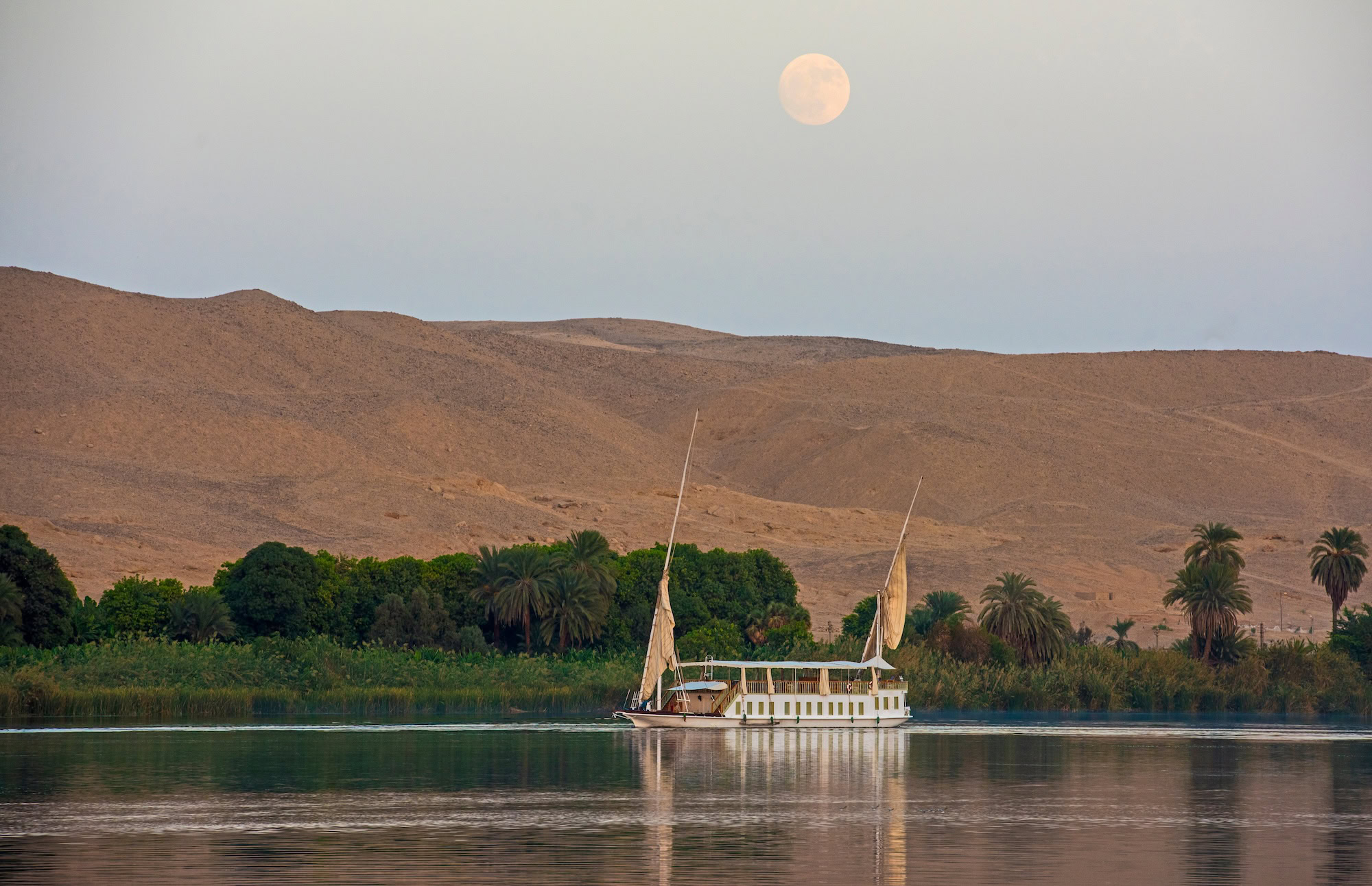 11-Day Dahabiya Luxury Nile Cruise and Cairo Tour