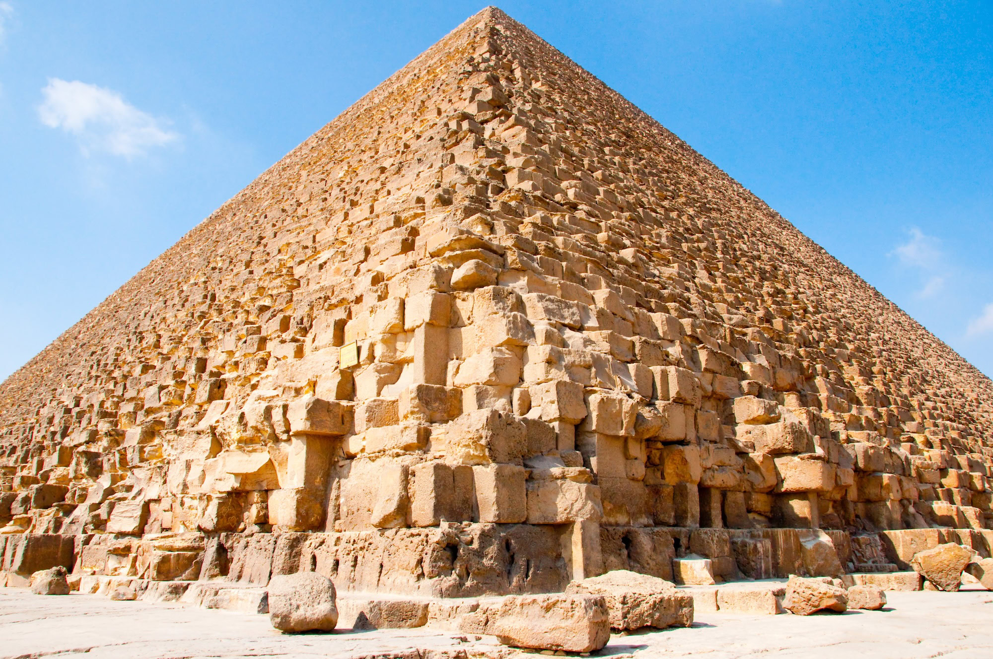 Pirámide de Giza, símbolo icónico de la antigua civilización egipcia