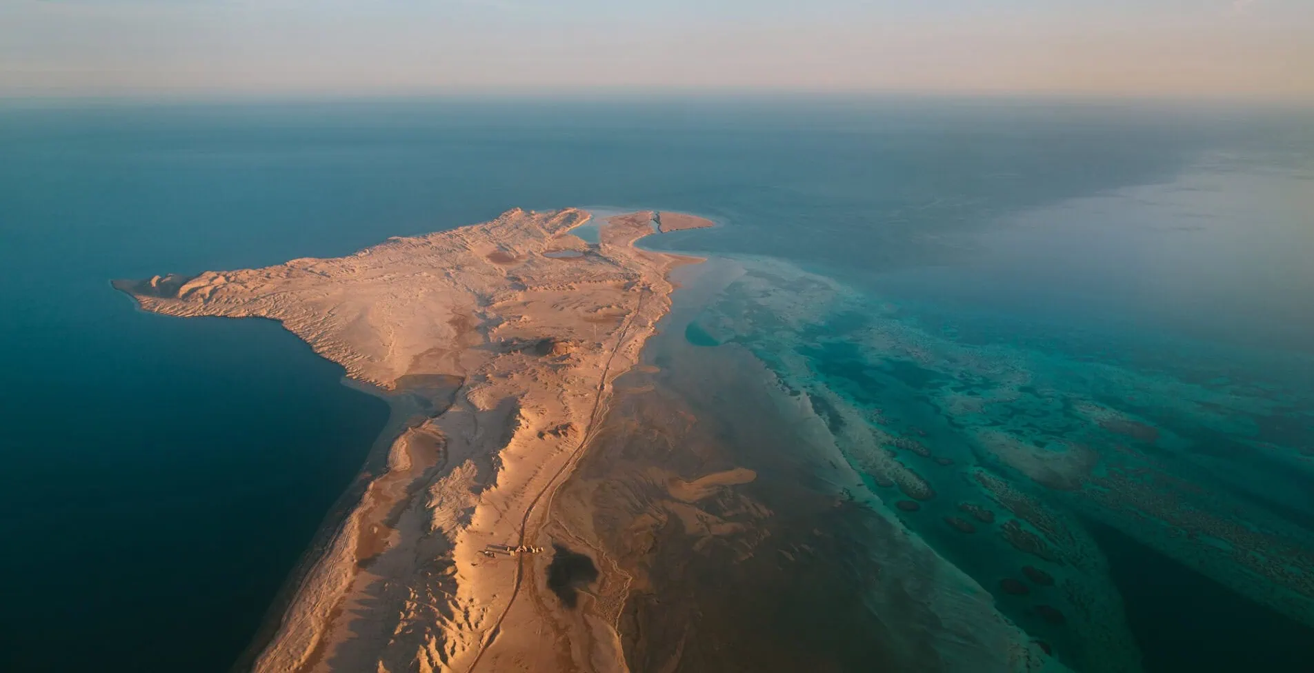 Ras mohammed national park og Egypt. Top view 1905x976 crop 45 58