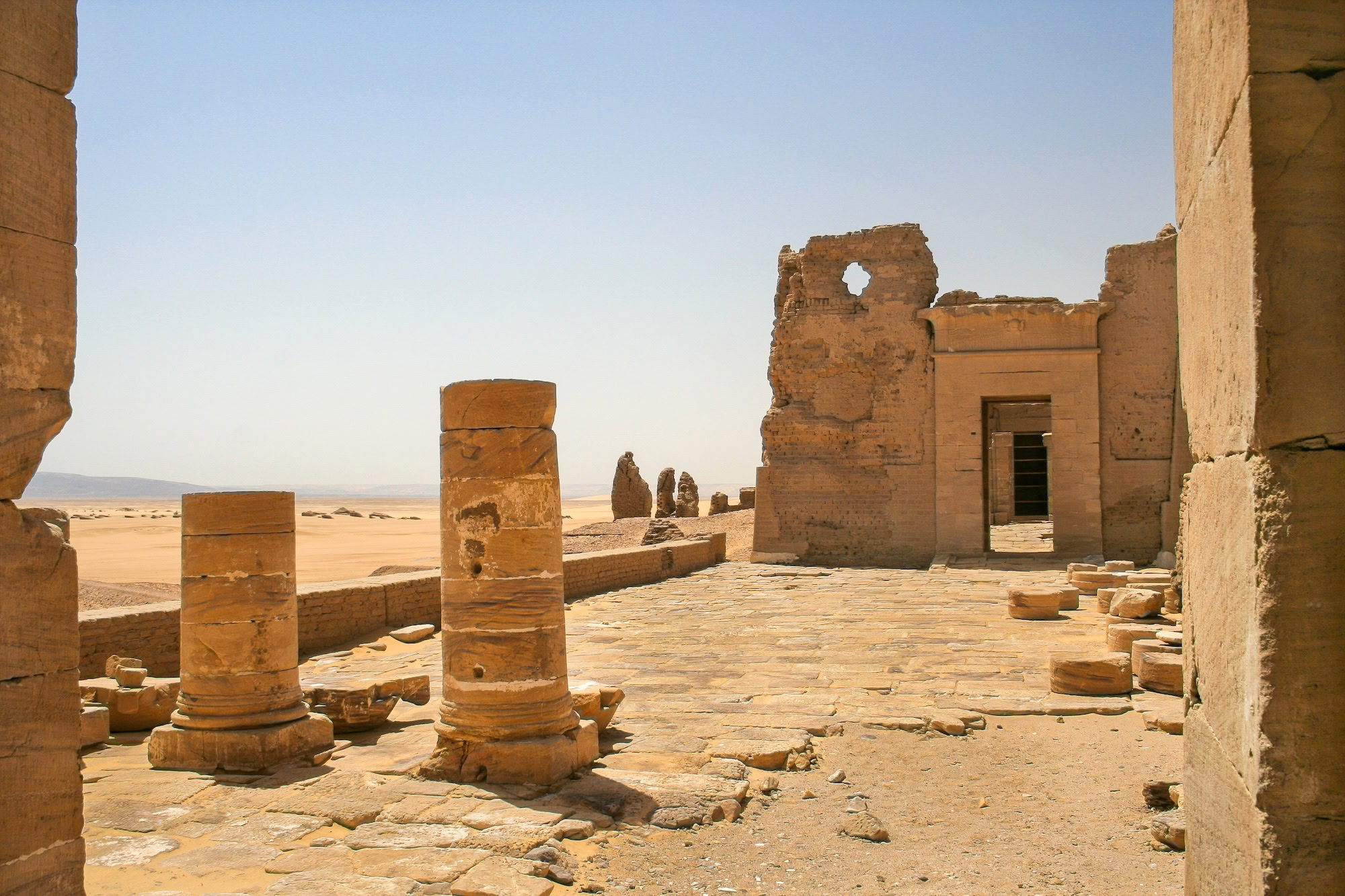 Temple of Qasr Dush – A Fascinating Relic of Roman Strength