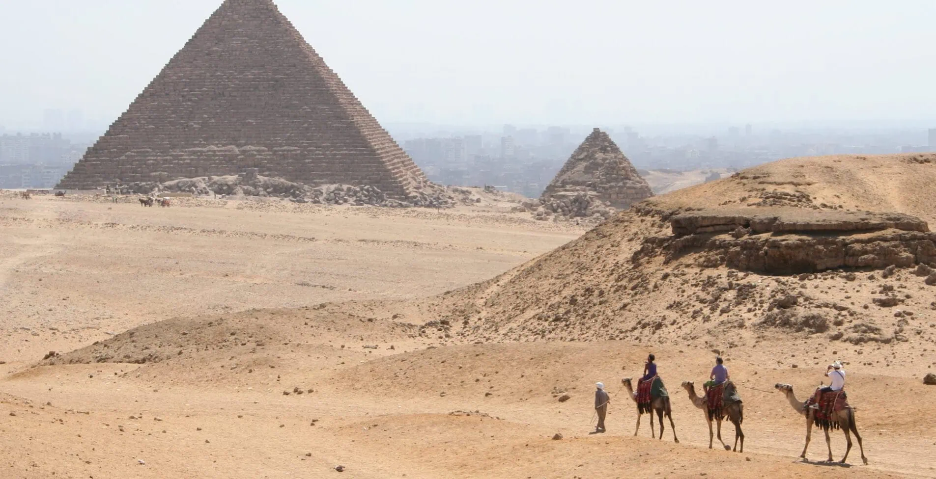 desert ride near pyramides of giza 1