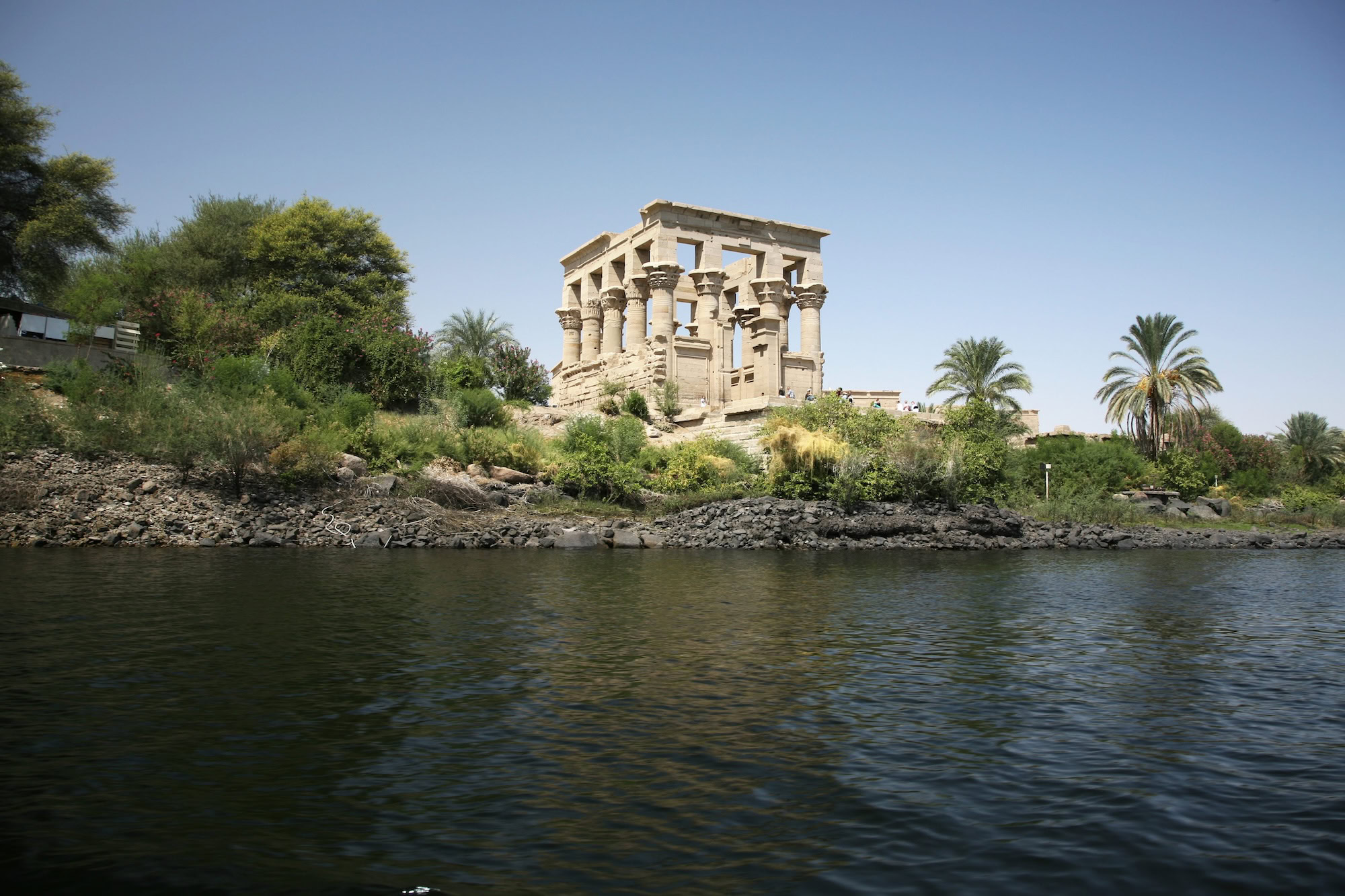 Templo de Philae dedicado à deusa Ísis nas margens do Rio Nilo