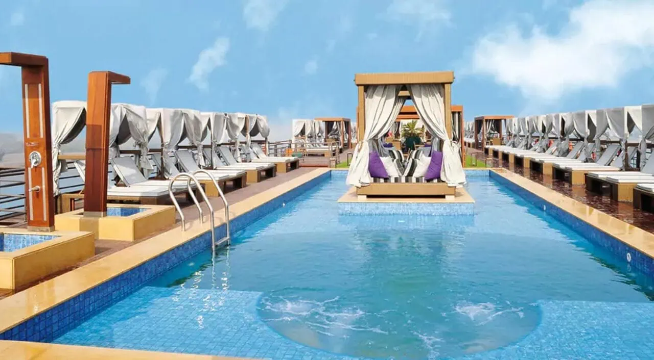 Esplanade Nile Cruise pool area