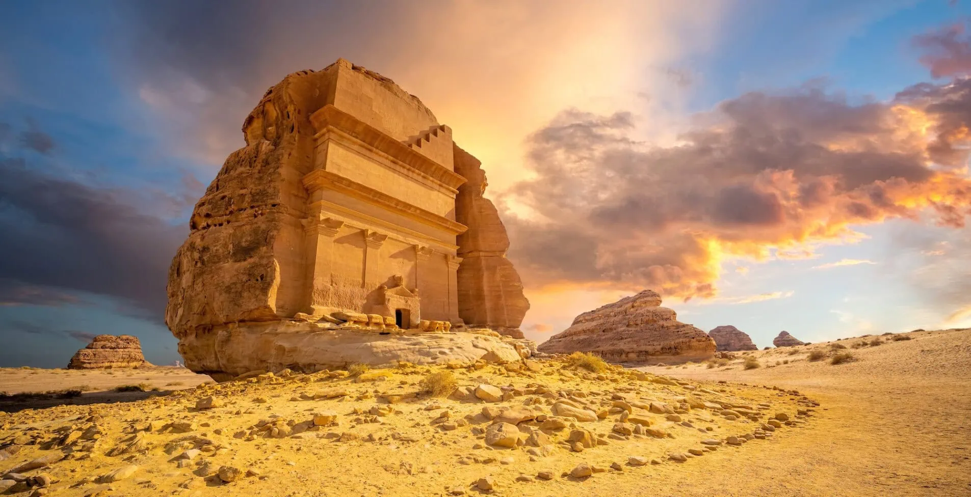 Hegra Arabian historical site Madain Saleh Saudi Arabia 1905x976 crop 52 54