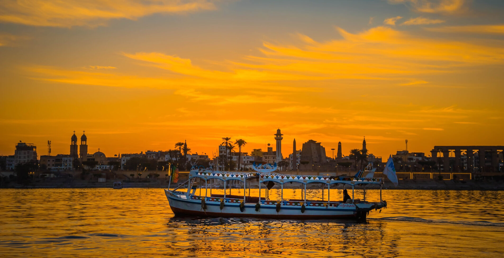 Sunrise over the river Nile 1905x976 crop 54 72