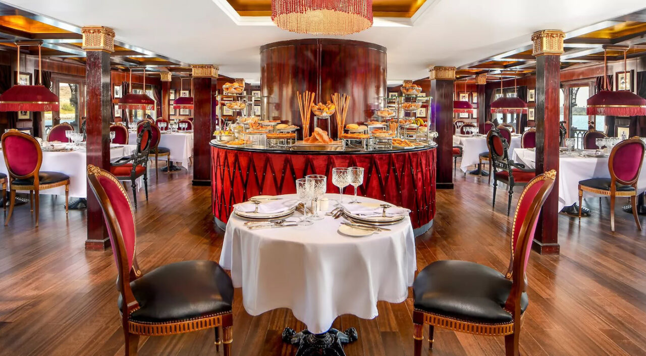 Elegant restaurant aboard Mövenpick SS Misr