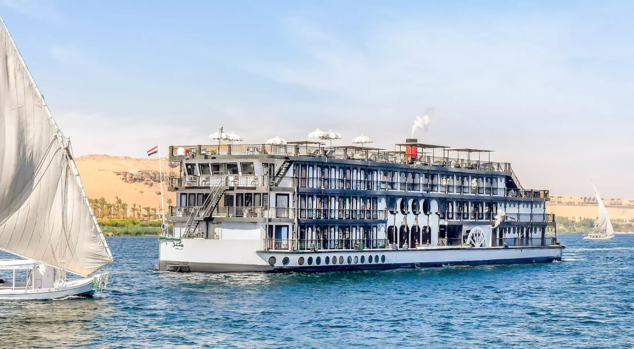Mövenpick SS Misr cruising on the Nile River