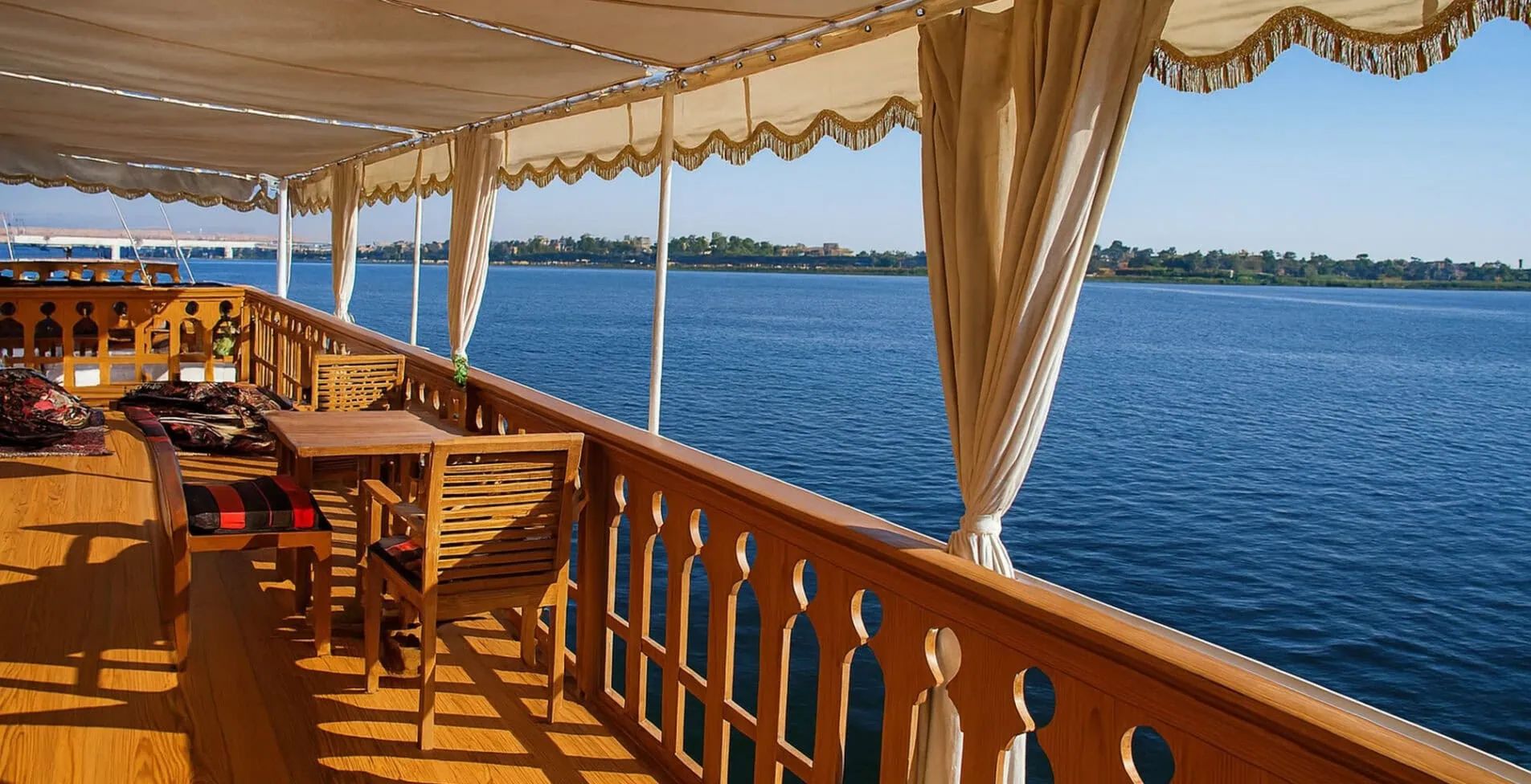 Sonesta Amirat Dahabiya from Aswan to Luxor 1905x976 crop 51 52